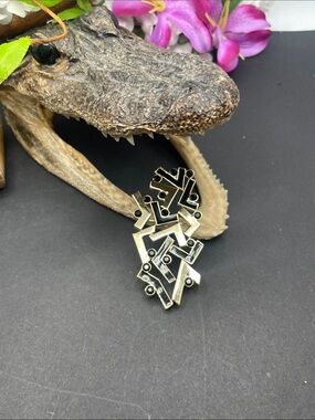 St John geometric brooch vintage